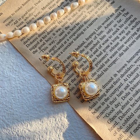 "The Light of Gravel" Original Niche Design Cave Style Natural Aurora Pearl Earrings